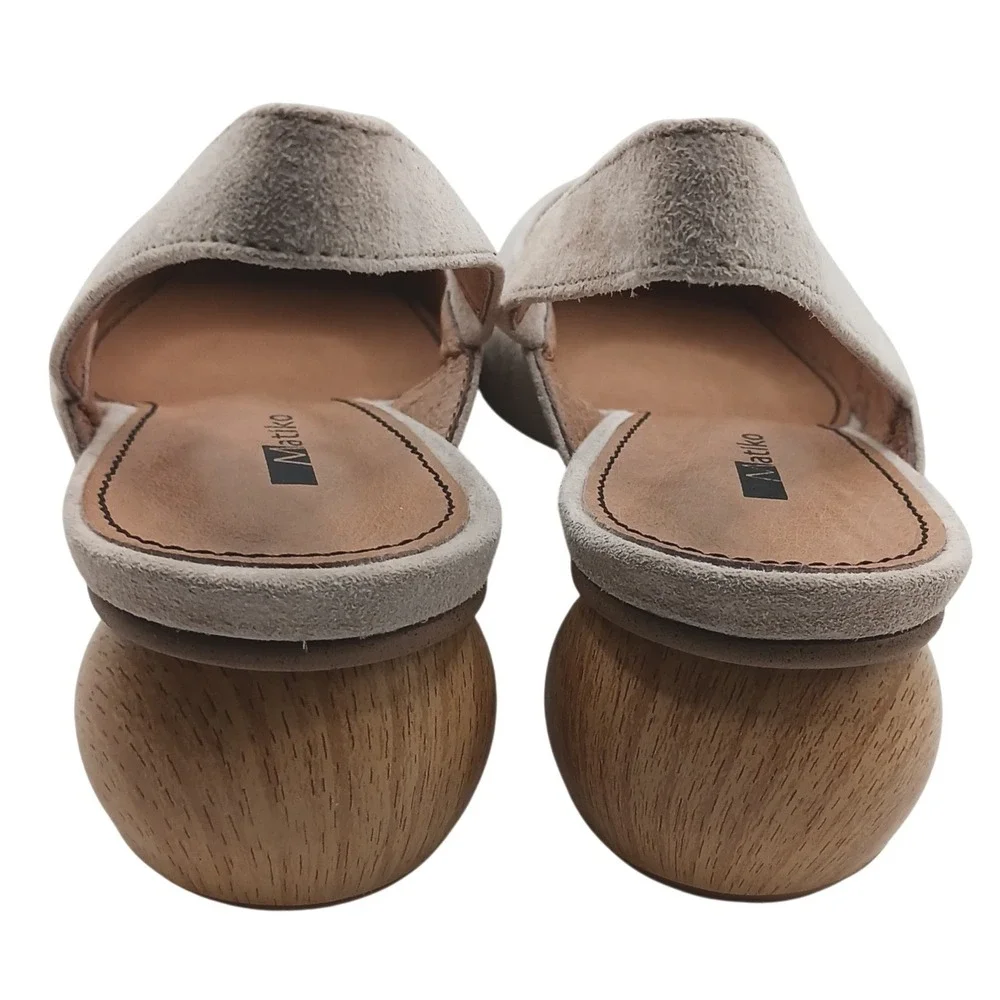 NIB Matiko Circa Suede Slingback Pumps Wooden Orb Heel Pointed Toe Size 37 Peach